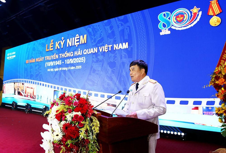Cục trưởng Hải quan Nguyễn Văn Thọ phát biểu tại Lễ kỷ niệm. z6988948208240-4c568c7346e9fc9328ffae98cd2e1d48.jpg
