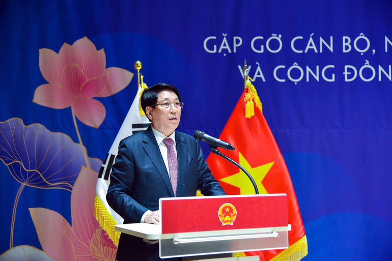 President Luong Cuong talar vid mötet. de66617a1534996ac025.jpg