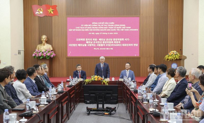 Quang cảnh buổi tiếp. (Ảnh: PV)