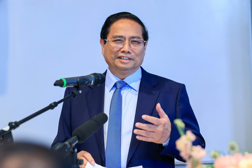 [Ảnh] Thủ tướng phát biểu về chính sách tại Đại học Kinh tế Stockholm