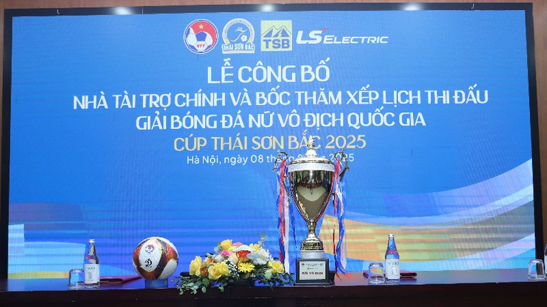 Chiếc Cúp bóng đá nữ vô địch quốc gia 2025. 8-8-5-2189.jpg