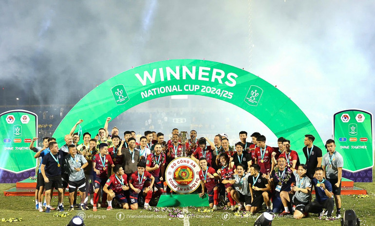 Đội Công an Hà Nội Vô địch Cúp Quốc gia mùa bóng 2024/25. 5-8-2.jpg