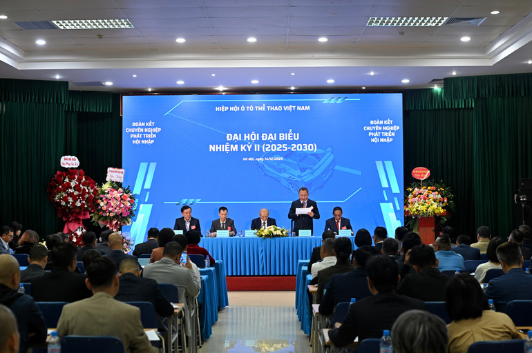 សមាជនេះបានប្រារព្ធឡើងនៅព្រឹកថ្ងៃទី 14 ខែធ្នូ នៅទីក្រុងហាណូយ។ fin-1876.jpg