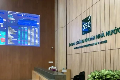 Ủy ban Chứng khoán nhà nước tiếp tục tăng cường giám sát, yêu cầu các tổ chức kinh doanh chứng khoán tuân thủ đầy đủ quy định pháp luật.