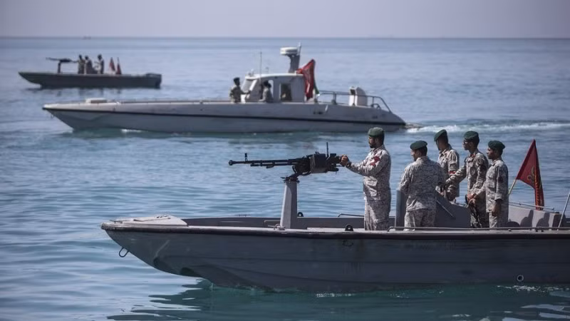 Binh sĩ Iran tuần tra eo biển Hormuz ở miền nam Iran, ngày 30/4/2019. (Ảnh minh họa: Xinhua)