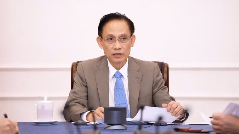 Ủy viên Bộ Chính trị, Bộ trưởng Ngoại giao Lê Hoài Trung điện đàm với Bộ trưởng Ngoại giao Philippines Maria Theresa Lazaro. (Ảnh: Báo Thế giới và Việt Nam)