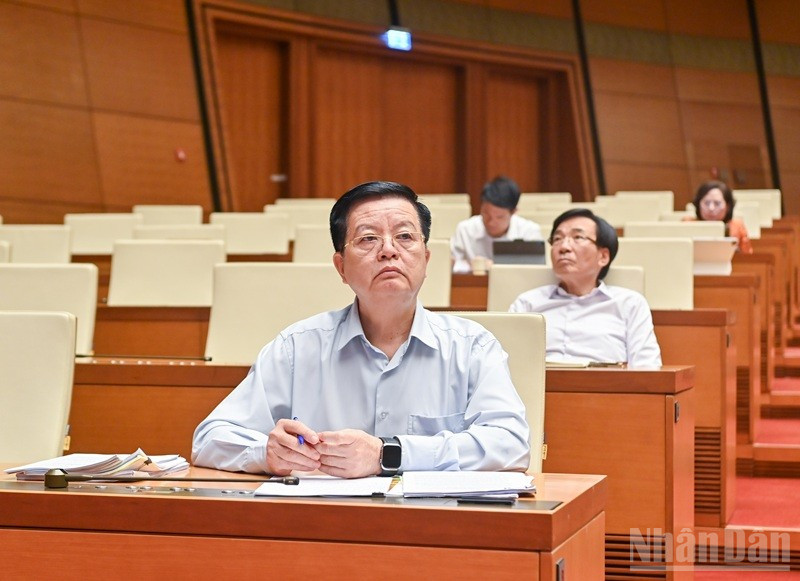 Phó Thủ tướng Mai Văn Chính và các thành viên Chính phủ tham dự phiên chất vấn. (Ảnh: DUY LINH) ndo_br_pho-thu-tuong-mai-van-chinh.jpg