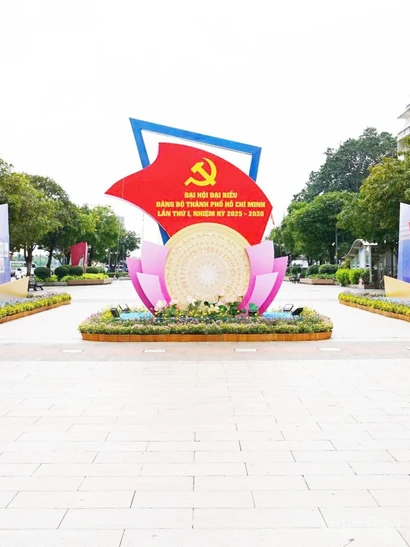 Ảnh - Trang 1 Thành Phố Hồ Chí Minh Rực Rỡ Cờ Hoa, Pano, Lan Tỏa Không Khí Hân Hoan, Phấn Khởi Hướng Tới Đại Hội Đảng Bộ Thành Phố Lần Thứ I, Nhiệm Kỳ 2025-2030.
