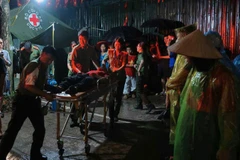 Kịp thời cấp cứu người dân gặp sự cố sức khỏe.