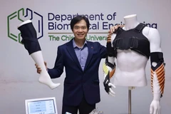 Giáo sư Raymond Kai-yu Tong sẽ mang đến sân khấu VinFuture những phần trình bày và tương tác trực tiếp với công nghệ giúp bệnh nhân phục hồi chức năng. (Ảnh: CUHK)