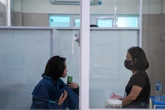 Bệnh nhân cúm nằm điều trị tại Bệnh viện Thanh Nhàn.