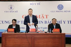 Đại diện Bộ Y tế cung cấp thông tin cho báo chí.