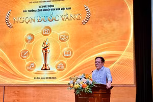 Nghệ sĩ Nhân dân Vương Duy Biên, Chủ tịch Hiệp hội Phát triển Công nghiệp Văn hóa Việt Nam.