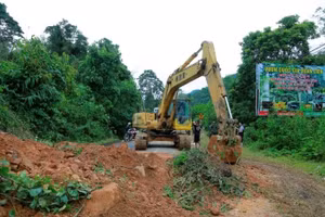 Sạt lở nghiêm trọng tại Quốc lộ 47.