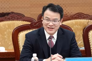 Thứ trưởng Tài chính Trần Quốc Phương.