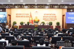 Kỳ họp thứ 5 đã thông qua 5 nghị quyết quan trọng.