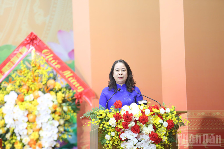 Phó Chủ tịch nước Võ Thị Ánh Xuân cho rằng, việc phát động các phong trào thi đua phải gắn chặt với yêu cầu, nhiệm vụ của đất nước, địa phương, với những xu thế mới của thời đại để phong trào mang tính thực chất, thấm sâu vào đời sống xã hội và mang lại hiệu quả thiết thực. ndo_br_pctn.jpg
