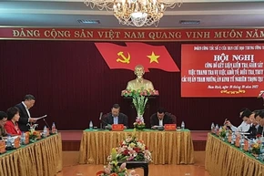 Quang cảnh buổi làm việc.