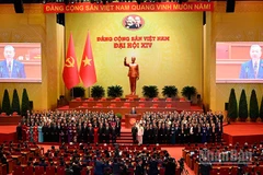 Ban Chấp hành Trung ương khóa XIV ra mắt Đại hội. (Ảnh: nhandan.vn)