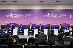 Các chuyên gia tham dự Đối thoại kinh doanh Nga-ASEAN. 