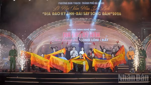 Chương trình nghệ thuật “Địa đạo Kỳ Anh-Bản hùng ca trong lòng đất”.