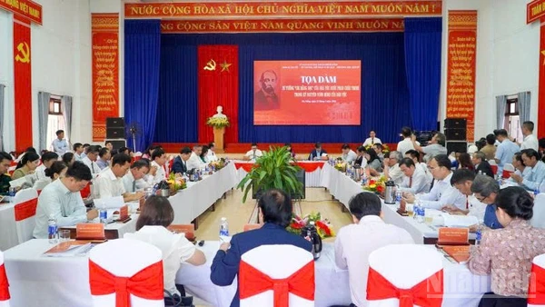 Quang cảnh Tọa đàm tư tưởng “Chi bằng học” của nhà yêu nước Phan Châu Trinh trong kỷ nguyên vươn mình của dân tộc.