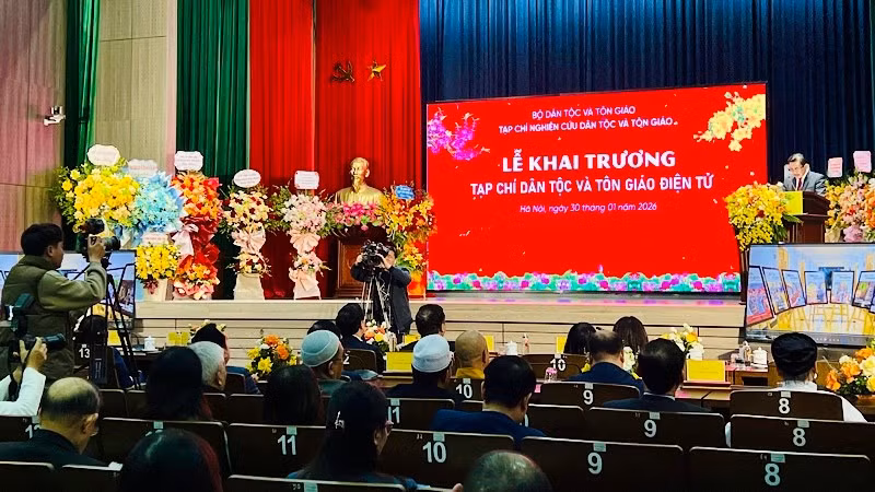 toan-canh-le-khai-truong.jpg
