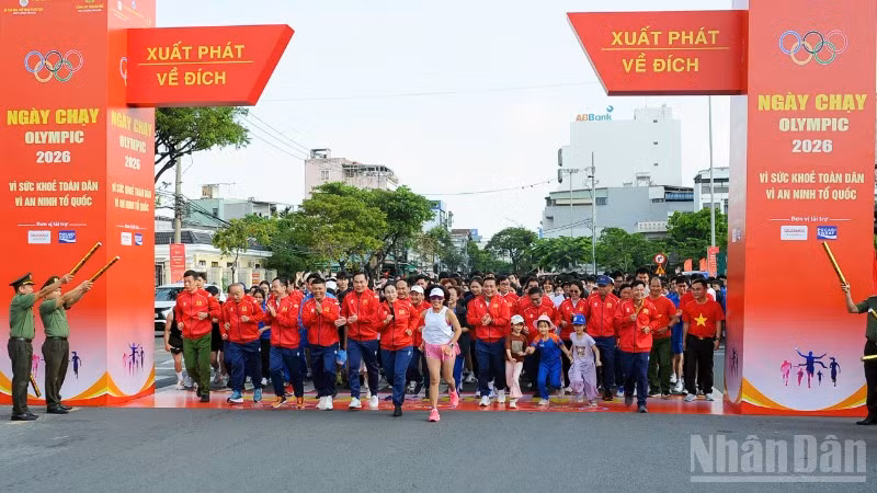 Hàng nghìn người tham gia Ngày chạy Olympic - Vì sức khỏe toàn dân - Vì an ninh Tổ quốc năm 2026.