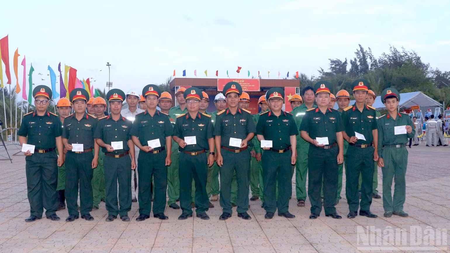 ndo_br_dm-17-7893.jpg
