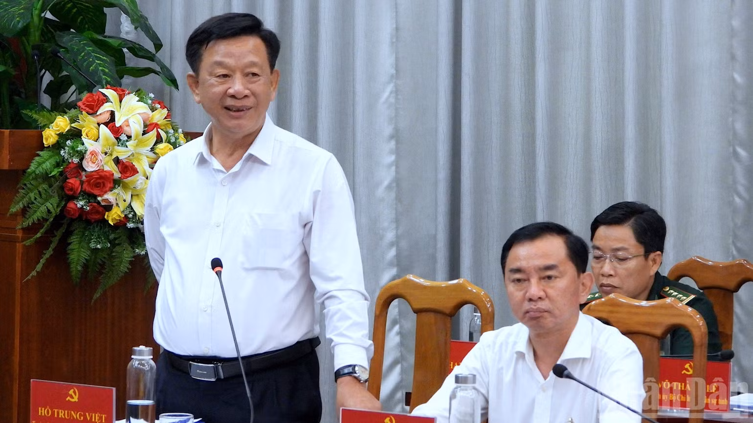 ndo_br_hoi-nghi-9-2105.jpg