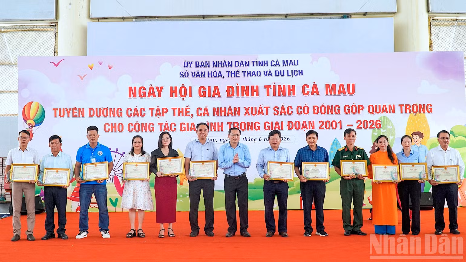 ndo_br_gia-dinh-3-344.jpg