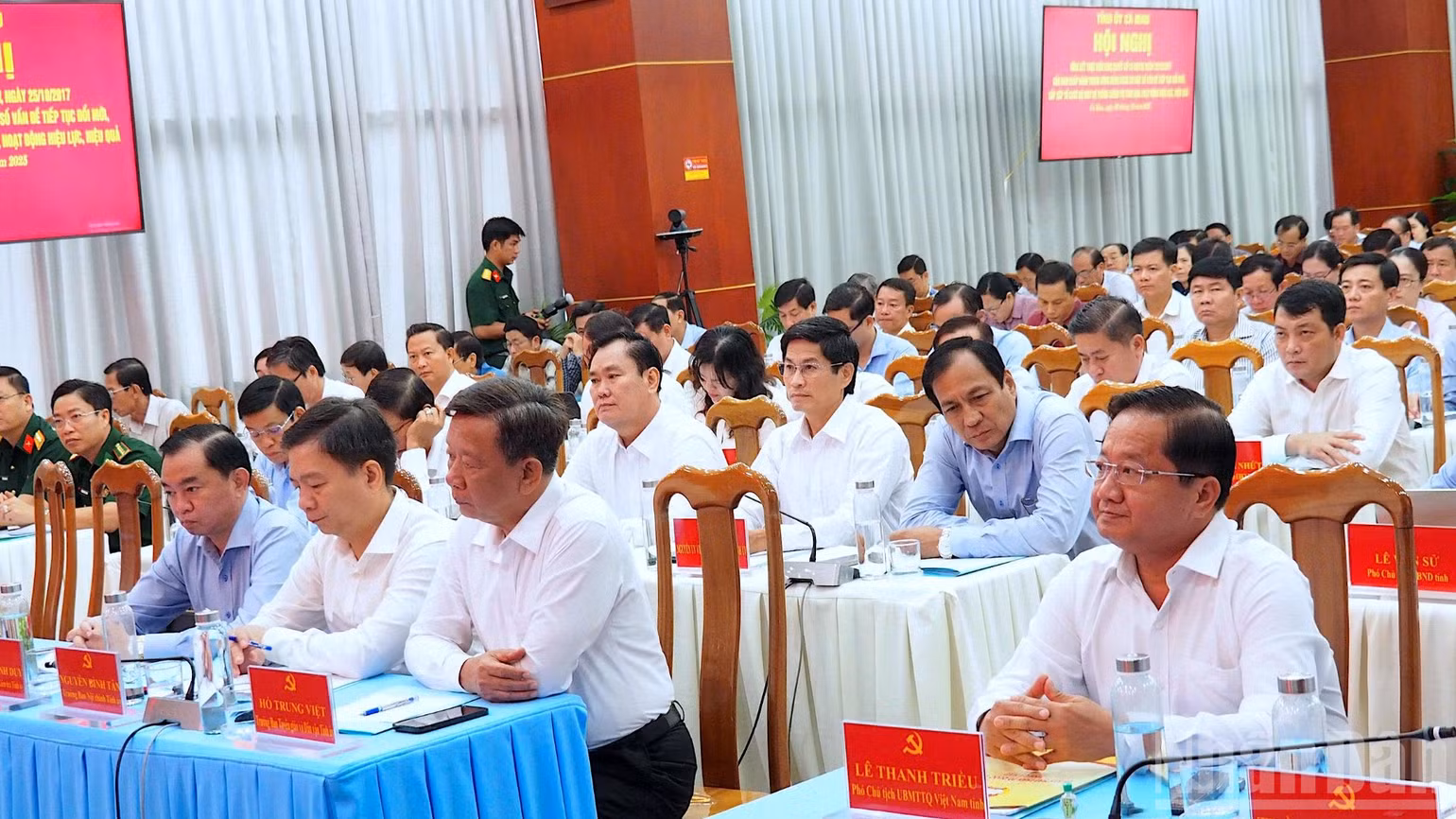 ndo_br_nq-4-6852.jpg