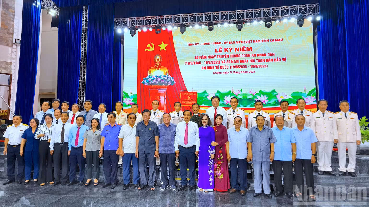 ndo_br_chinh-tri-8-403.jpg