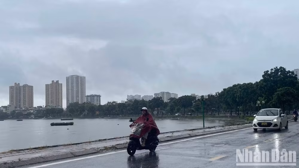 Dự báo khu vực Hà Nội có mưa vừa, mưa to và dông, (Ảnh minh họa: Đ.T)