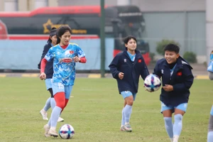Các thành viên đội tuyển nữ Việt Nam nỗ lực hướng tới giải đấu quan trọng. (Ảnh: VFF)