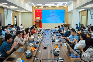 Quang cảnh chương trình. (Ảnh: BẢO LONG)