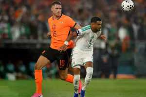 "Cơn lốc màu da cam" Hà Lan bất ngờ thua 0-1 trước Algeria. (Ảnh: FA)