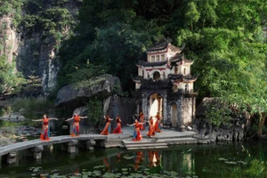 “Huyền sử Việt” tái hiện lịch sử và văn hóa dân tộc bằng ngôn ngữ múa. (Ảnh: Ê-KÍP SẢN XUẤT)