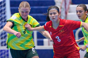 Tình huống tranh chấp của trận đấu. (Ảnh: VFF)