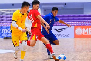 Tuyển futsal Việt Nam cầm hòa Thái Lan dù bị dẫn trước 0-3. (Ảnh: VFF)