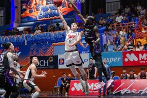 Bán kết 1 VBA 2025: Hanoi Buffaloes thắng nhọc Saigon Heat