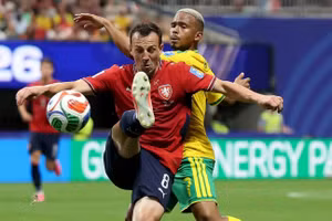 Cộng hòa Séc không thể giành 3 điểm trước Nam Phi. (Ảnh: FIFA)