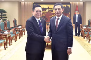 Phó Thủ tướng, Bộ trưởng Bộ Quốc phòng Phan Văn Giang tiếp Tổng Thư ký ASEAN. (Ảnh: VGP)
