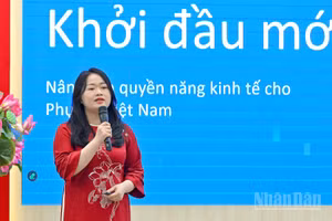 Phần chia sẻ của đại diện dự án “Khởi đầu mới” do Unilever Việt Nam và Hội Liên hiệp Phụ nữ Việt Nam phối hợp thực hiện. (Ảnh: THỦY NGUYÊN)
