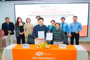 Hình ảnh buổi lễ ký kết.