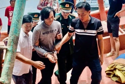 Đối tượng truy nã V. bị lực lượng chức năng bắt giữ. 