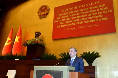 Tổng Bí thư Tô Lâm phát biểu chỉ đạo Hội nghị toàn quốc quán triệt, triển khai thực hiện Nghị quyết số 66-NQ/TW và Nghị quyết số 68-NQ/TW của Bộ Chính trị, ngày 18/5. (Ảnh: ĐĂNG KHOA)