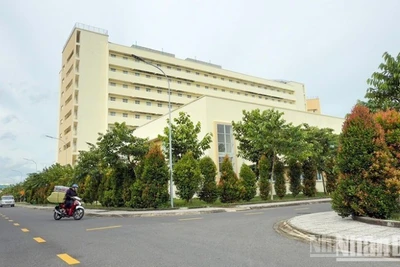 Khuôn viên Bệnh viện đa khoa Trà Vinh luôn xanh-sạch-đẹp. 