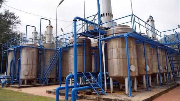 Nhà máy nước tại Côn Đảo. (Ảnh: TTXVN)