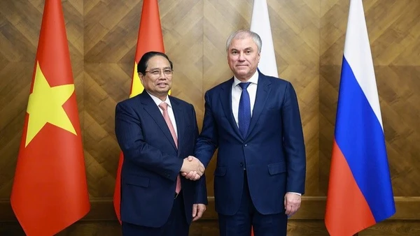 Thủ tướng Chính phủ Phạm Minh Chính hội kiến Chủ tịch Duma Quốc gia Nga Vyacheslav Volodin. (Ảnh: VGP/Nhật Bắc)